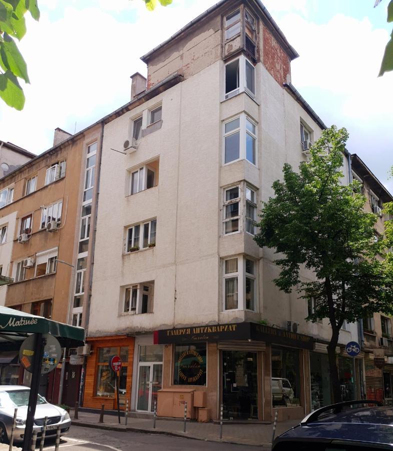 Top Center Apartment Next To Vitosha Boulevard Szófia Kültér fotó